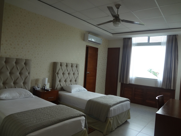 Imagen de la habitación del Hotel Civic Express. Foto 7