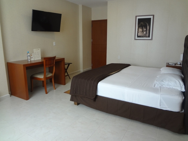 Imagen de la habitación del Hotel Civic Express. Foto 9