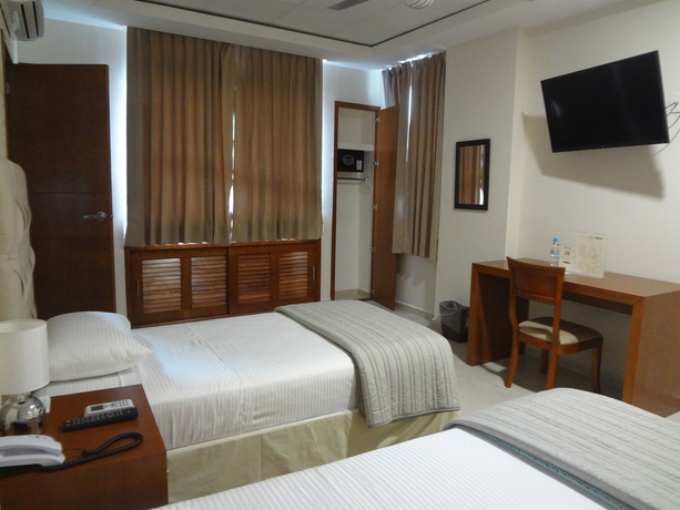 Imagen de la habitación del Hotel Civic Express. Foto 10