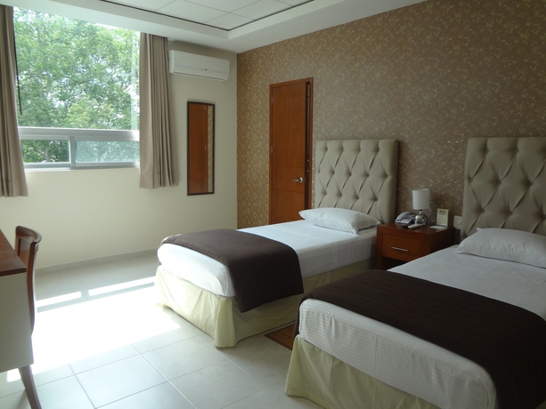 Imagen de la habitación del Hotel Civic Express. Foto 11