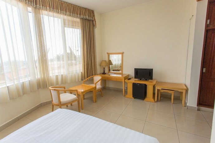 Imagen de la habitación del Hotel Civitas. Foto 21