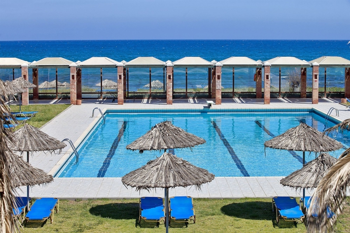 Imagen de la piscina del Hotel Civitel Creta Beach. Foto 16