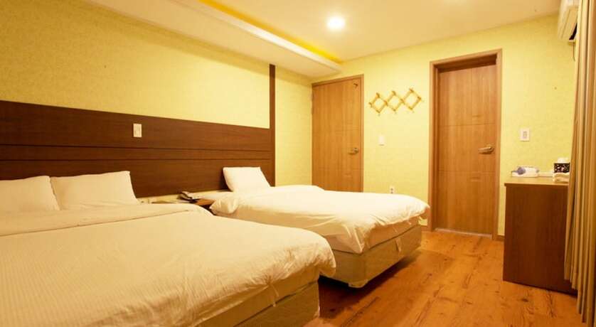 Imagen de la habitación del Hotel Cj. Foto 15