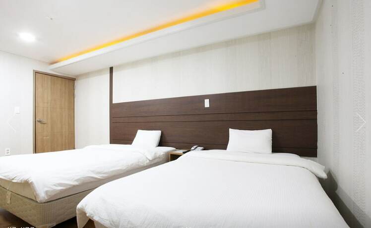 Imagen de la habitación del Hotel Cj. Foto 20