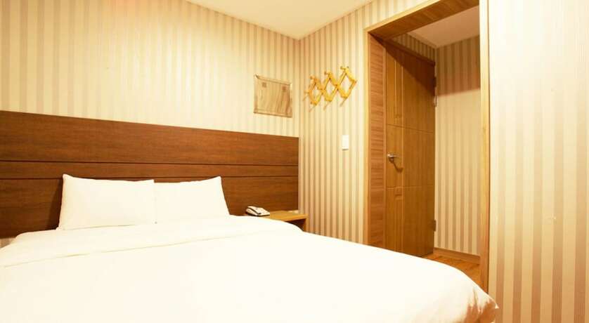 Imagen de la habitación del Hotel Cj. Foto 25