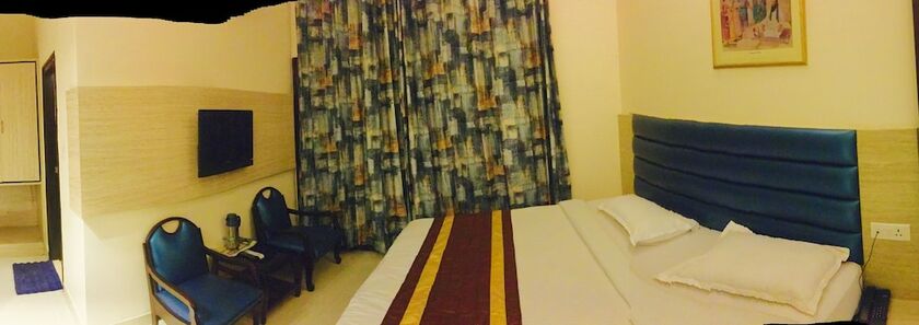 Imagen de la habitación del Hotel Cj International. Foto 17