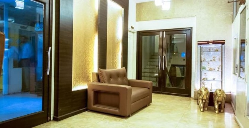 Imagen de los interiores del Hotel Cj International. Foto 24