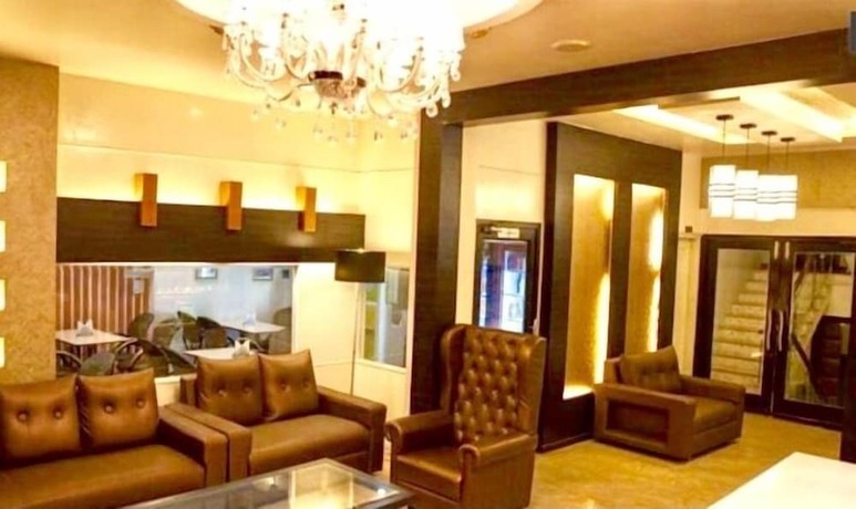 Imagen de los interiores del Hotel Cj International. Foto 25