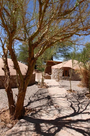 Imagen de los exteriores del Hotel Ckamur Atacama Ethno Lodge. Foto 11