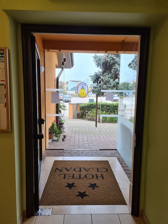Imagen de los interiores del Hotel Cladan. Foto 14
