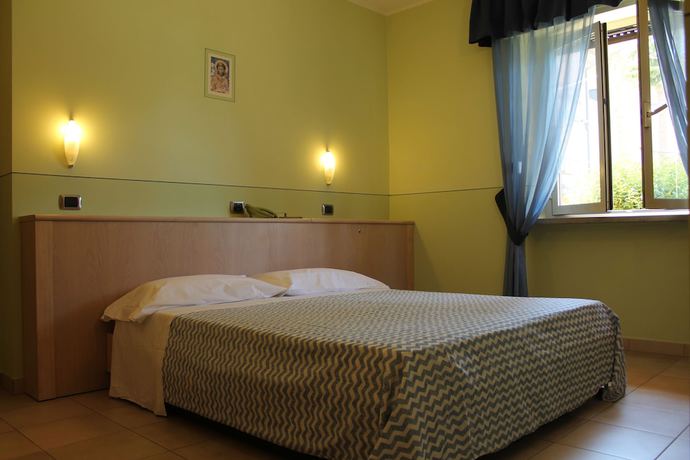 Imagen de la habitación del Hotel Cladan. Foto 6