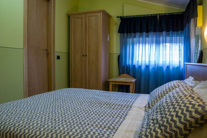 Imagen de la habitación del Hotel Cladan. Foto 7