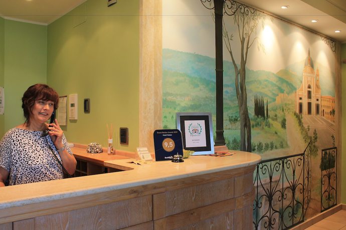 Imagen de los interiores del Hotel Cladan. Foto 17