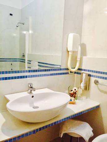 Imagen de la habitación del Hotel Claila. Foto 4