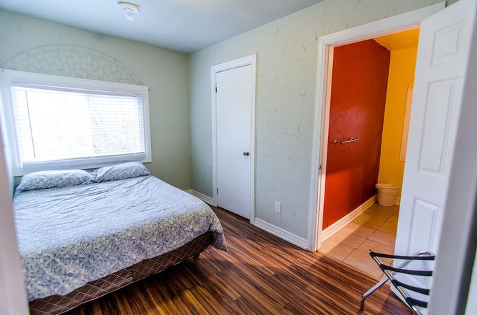 Imagen de la habitación del Hotel Claire Glen Chalet. Foto 3