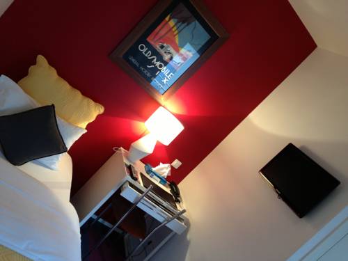 Imagen de la habitación del Hotel Clairefontaine. Foto 15