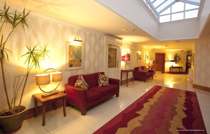 Imagen de los interiores del Hotel Clanard Court. Foto 16