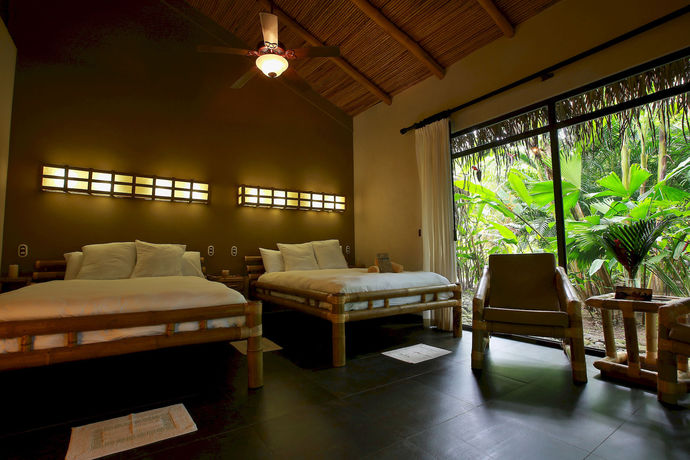 Imagen de la piscina del Hotel Clandestino Beach. Foto 16