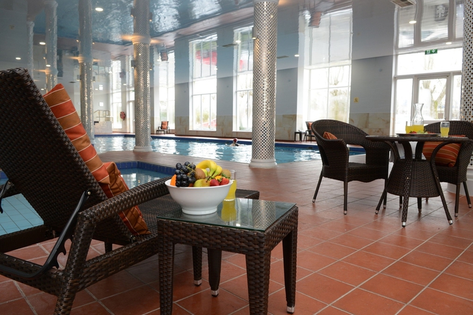 Imagen de la piscina del Hotel Clanree and Leisure Centre. Foto 14