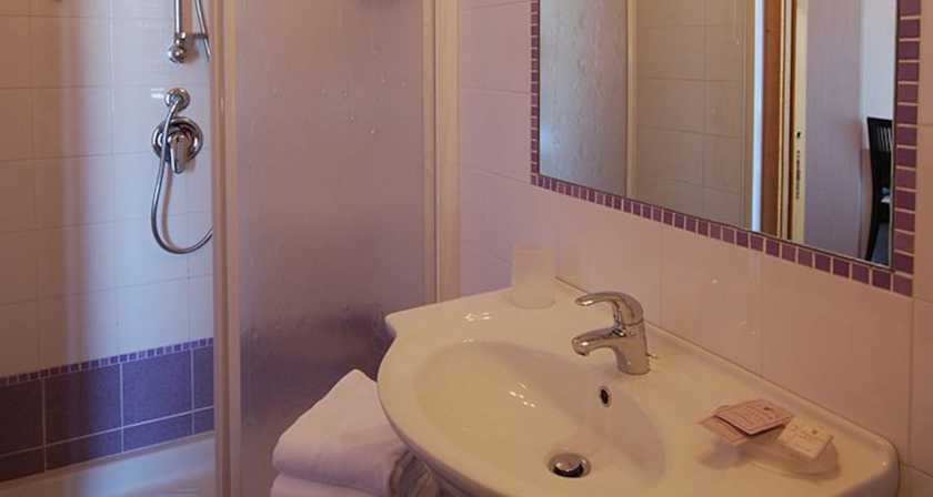 Imagen de la habitación del Hotel Clara, Tortoreto Lido. Foto 12