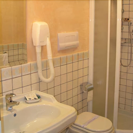 Imagen de la habitación del Hotel Clarean. Foto 9