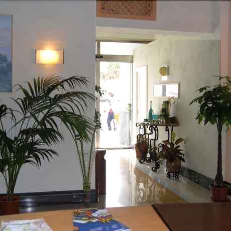 Imagen de los interiores del Hotel Clarean. Foto 13