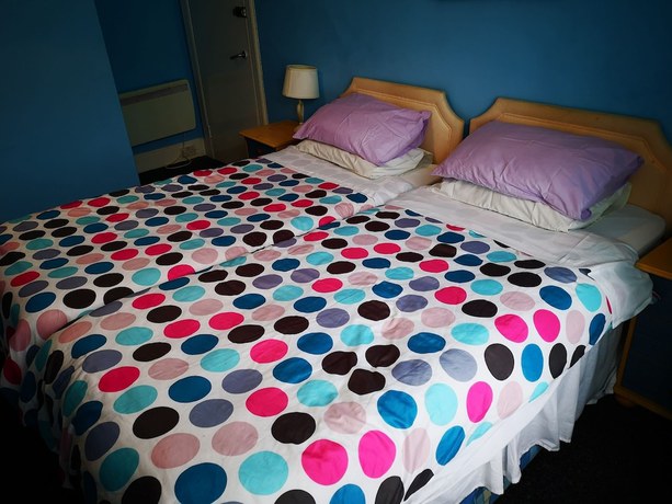 Imagen de la habitación del Hotel Claredon. Foto 17