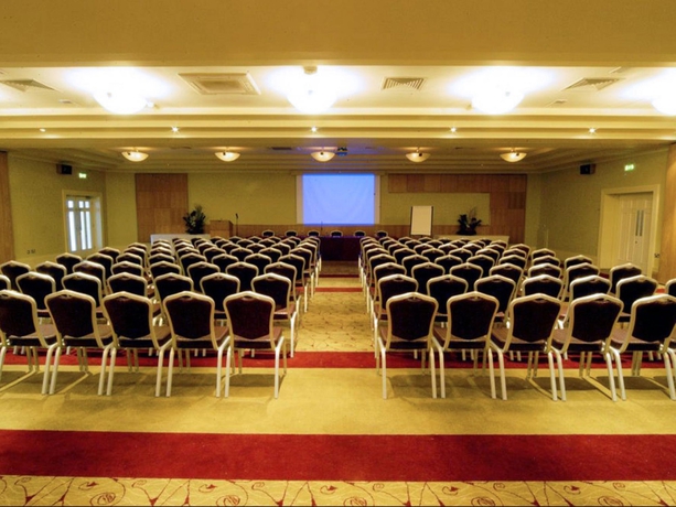 Imagen de los interiores del Hotel Claregalway. Foto 15