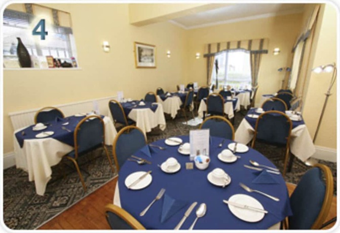 Imagen del bar/restaurante del Hotel Claremont Bournemouth. Foto 3