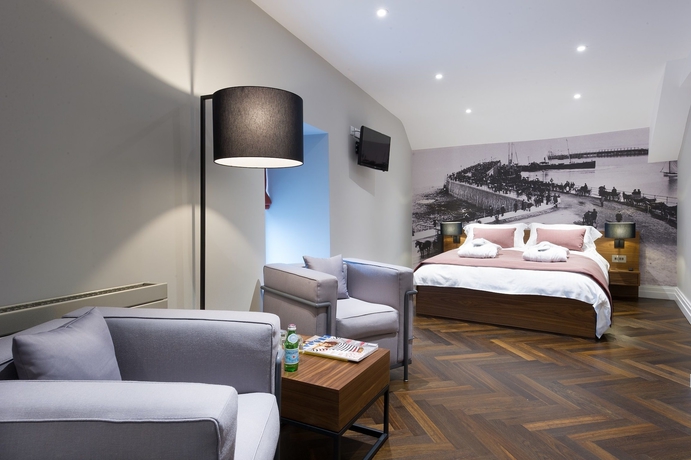 Imagen de la habitación del Hotel Claremont, Douglas. Foto 11