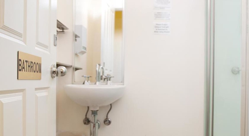 Imagen de la habitación del Hotel Claremont Guest House, Melbourne. Foto 10