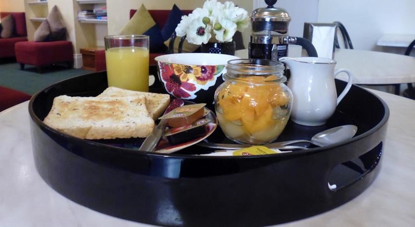 Imagen del bar/restaurante del Hotel Claremont Guest House, Melbourne. Foto 3