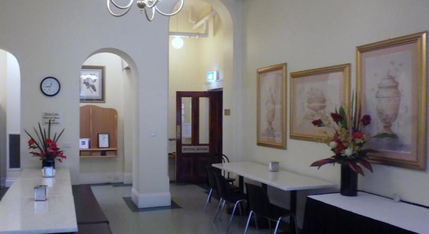 Imagen del bar/restaurante del Hotel Claremont Guest House, Melbourne. Foto 5