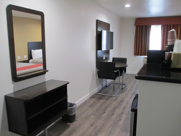 Imagen de la habitación del Hotel Claremont Lodge. Foto 8