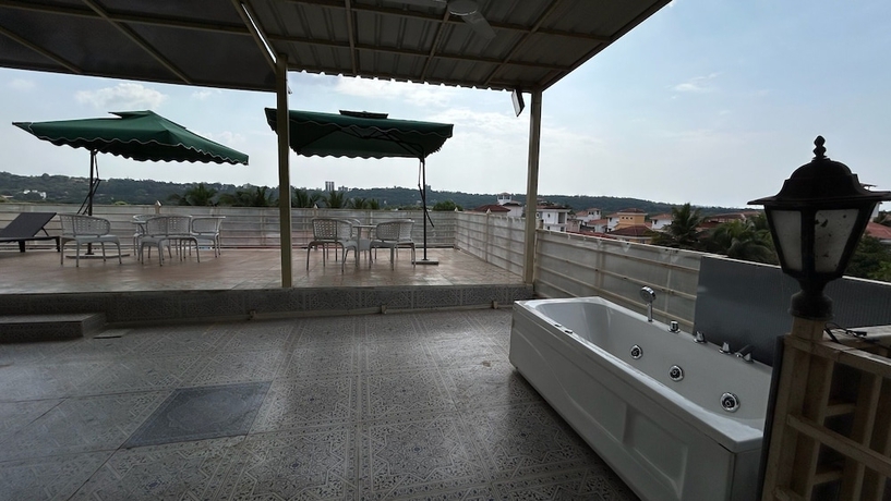 Imagen de los exteriores del Hotel Clarence Cottage Villa 27. Foto 17