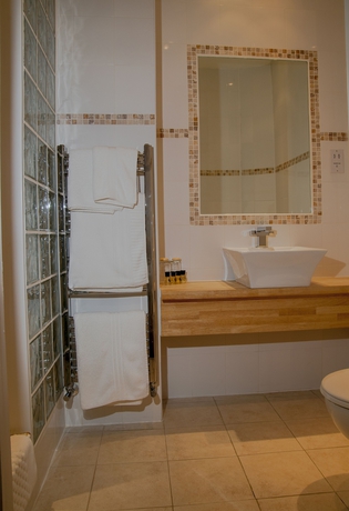 Imagen de la habitación del Hotel Clarence Court. Foto 17