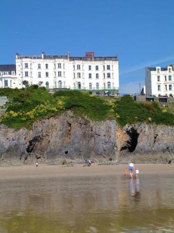 Imagen general del Hotel Clarence House, Tenby. Foto 5