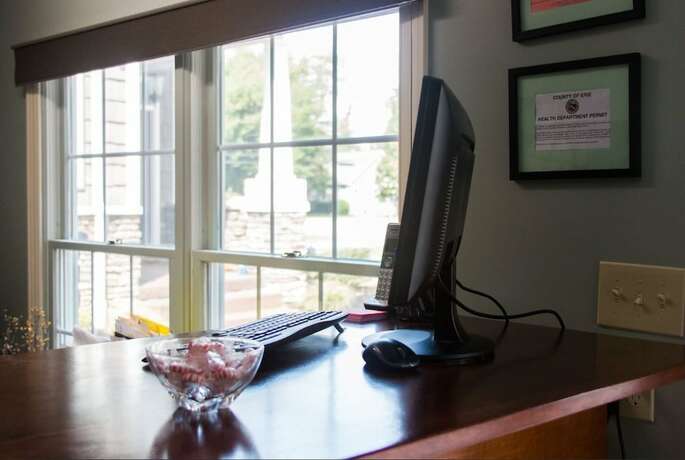 Imagen general del Hotel Clarence Inn. Foto 1