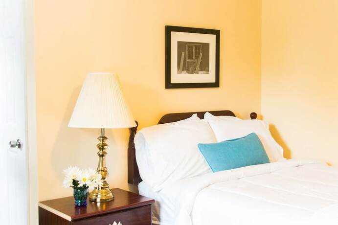 Imagen de la habitación del Hotel Clarence Inn. Foto 17