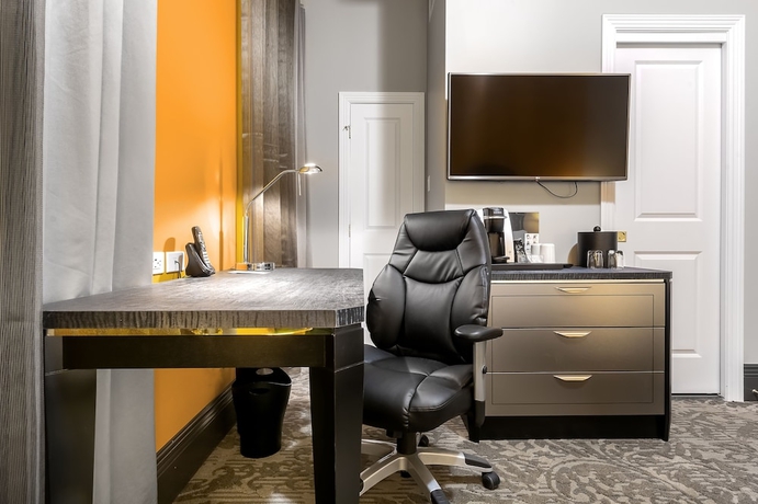 Imagen de la habitación del Hotel Clarendon. Foto 9