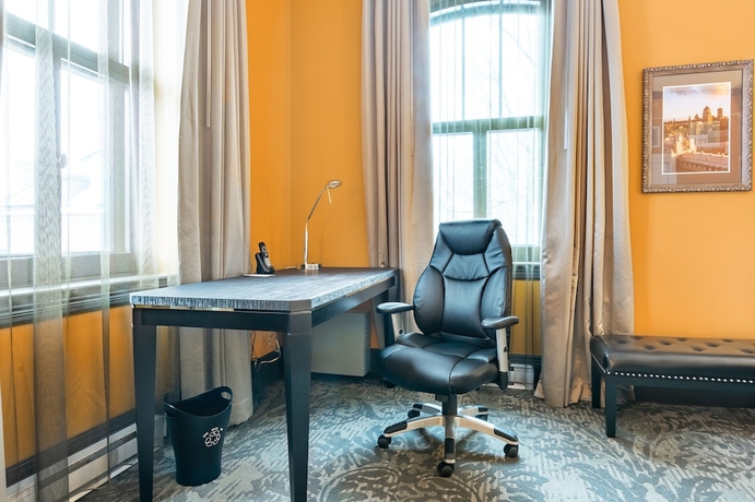 Imagen de la habitación del Hotel Clarendon. Foto 15