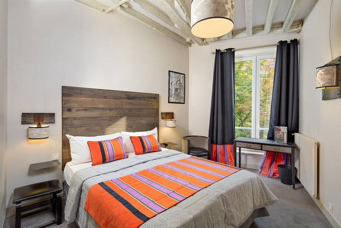 Imagen de la habitación del Hotel Claret. Foto 6