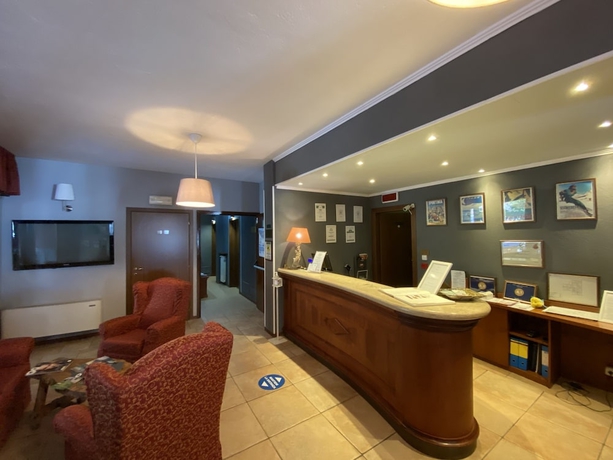 Imagen de los interiores del Hotel Clari. Foto 14
