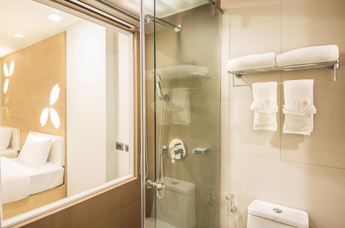 Imagen general del Hotel Clarian Hotel Beach Patong. Foto 4