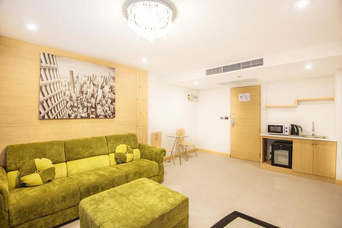 Imagen general del Hotel Clarian Hotel Beach Patong. Foto 13