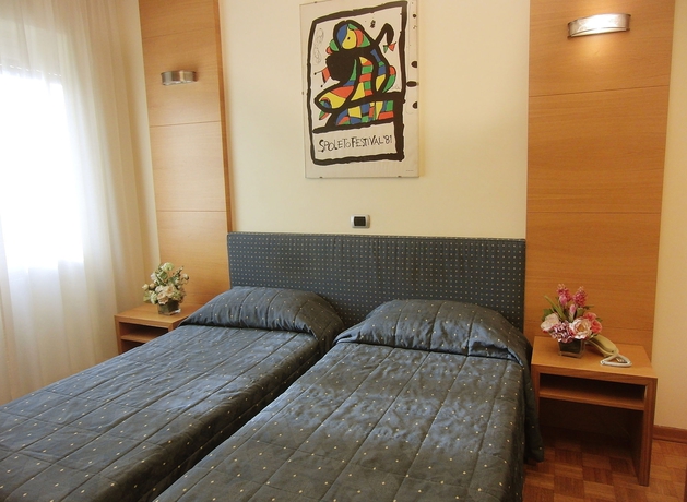 Imagen de la habitación del Hotel Clarici. Foto 6