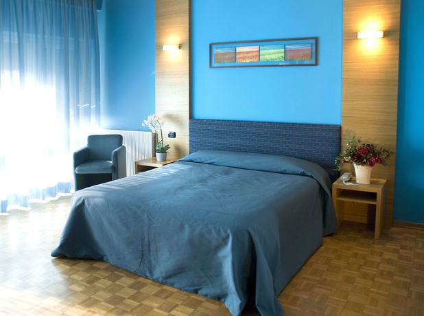 Imagen de la habitación del Hotel Clarici. Foto 8