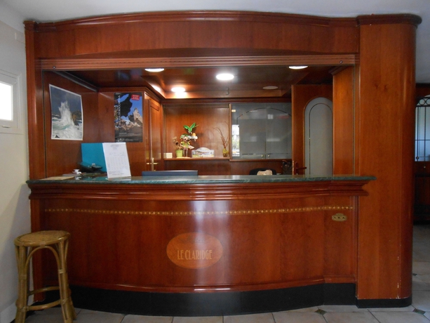 Imagen de los interiores del Hotel Claridge, CÓRCEGA. Foto 8