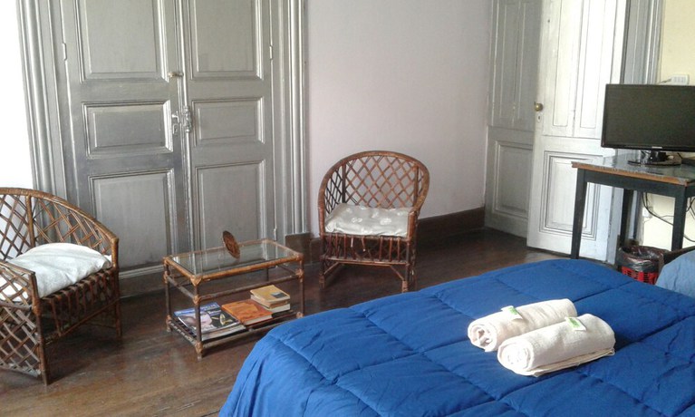 Imagen de la habitación del Hotel Claridge, Montevideo. Foto 5