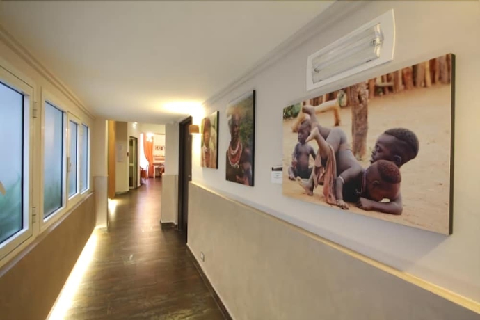 Imagen de los interiores del Hotel Clarin, Roma. Foto 19
